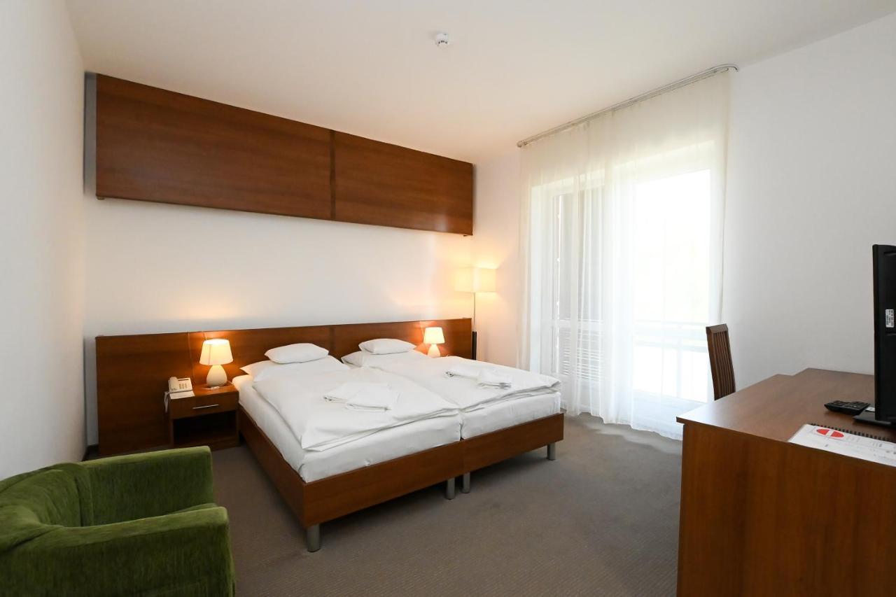 Hotel Kelep Tokaj Extérieur photo