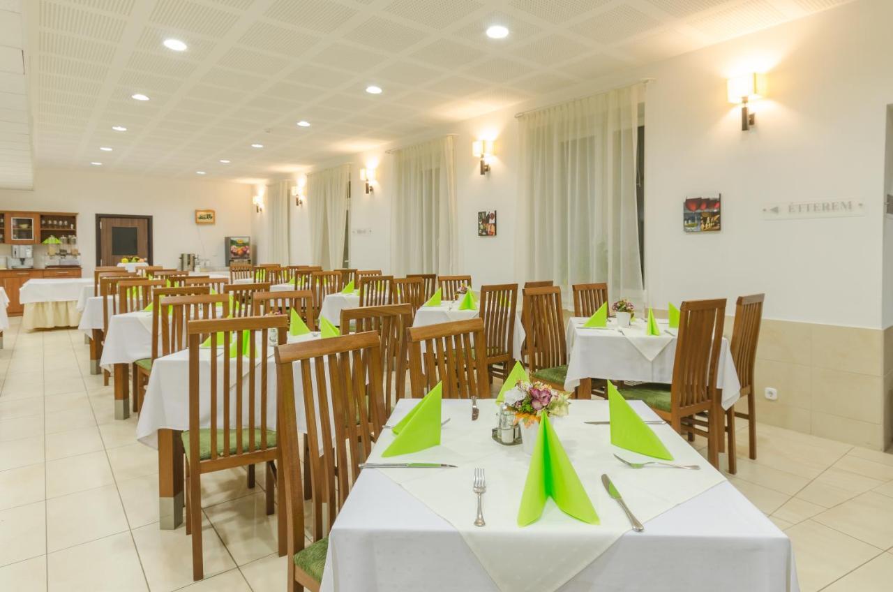 Hotel Kelep Tokaj Extérieur photo