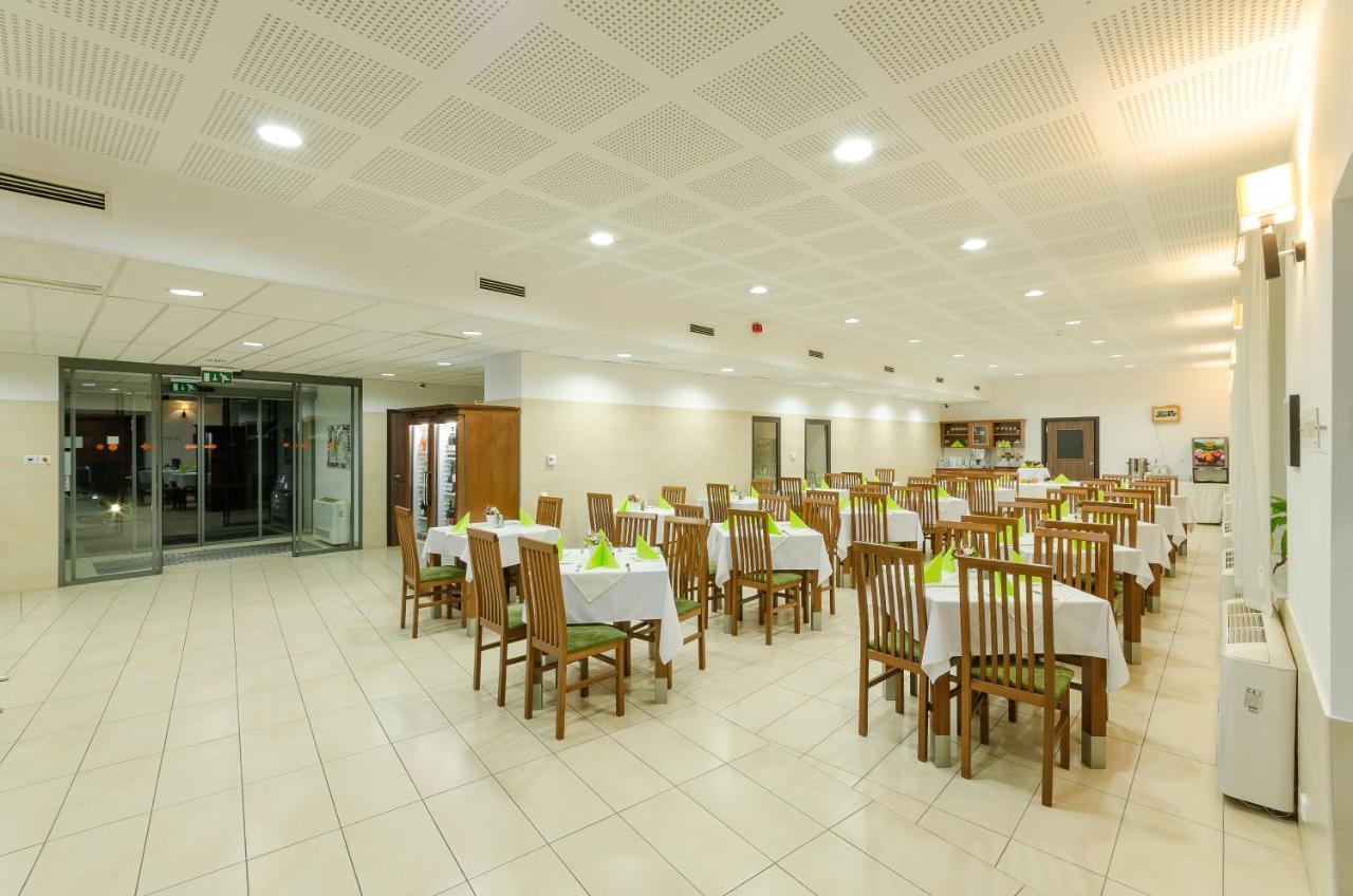 Hotel Kelep Tokaj Extérieur photo